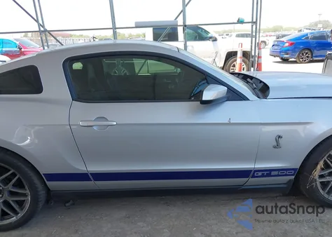 2012 Ford Shelby Gt500 z USA, uszkodzony, nr VIN 1ZVBP8JS3C5232146